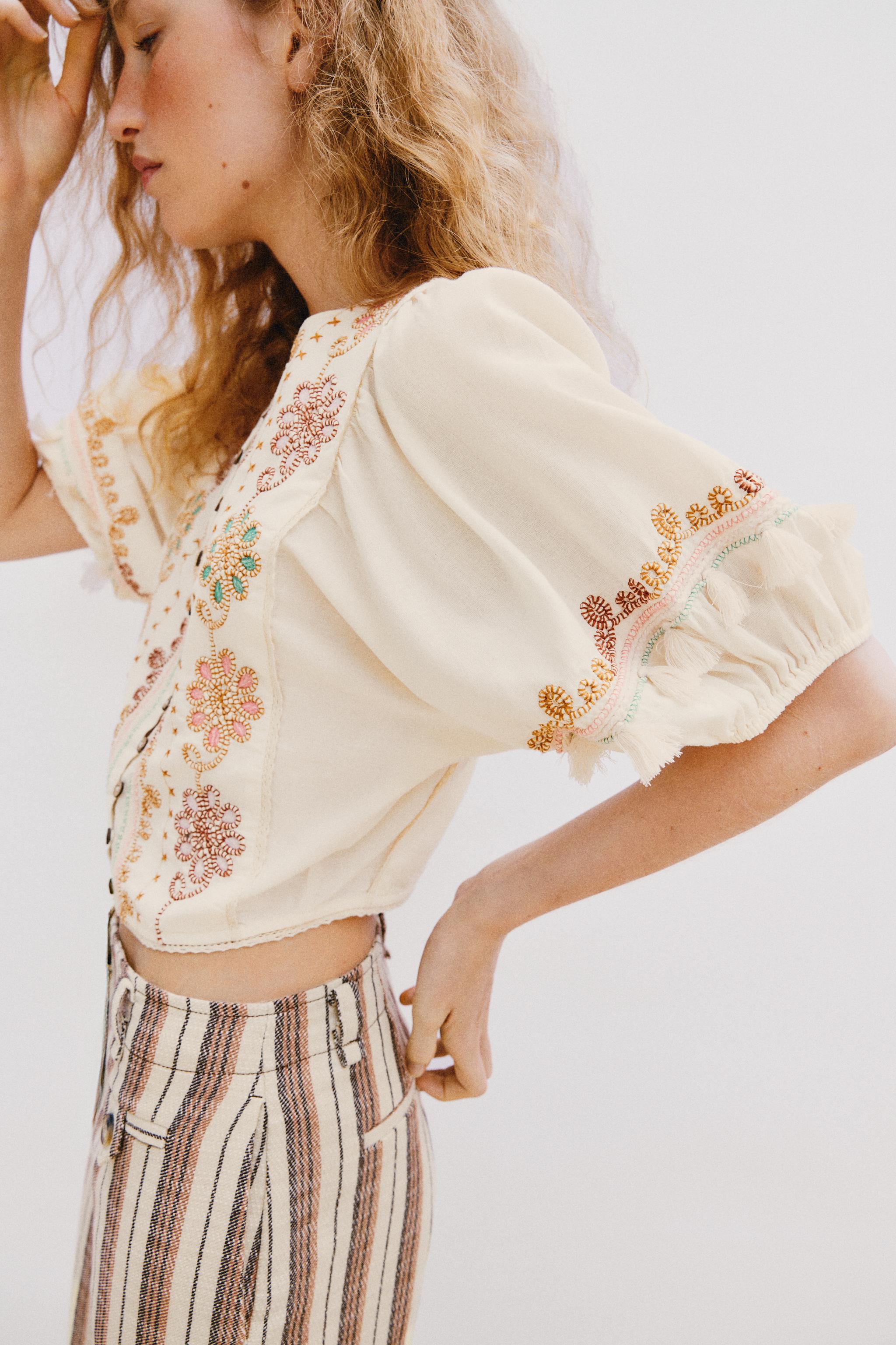 BLOUSE À FRANGES BRODÉES