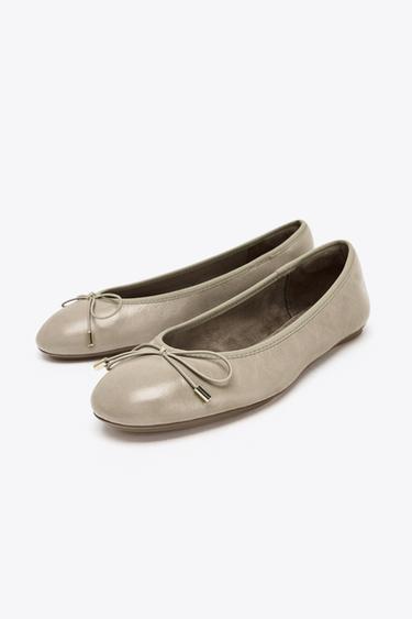 BALLERINE EN CUIR À NŒUD - Gris de Zara - Image 1