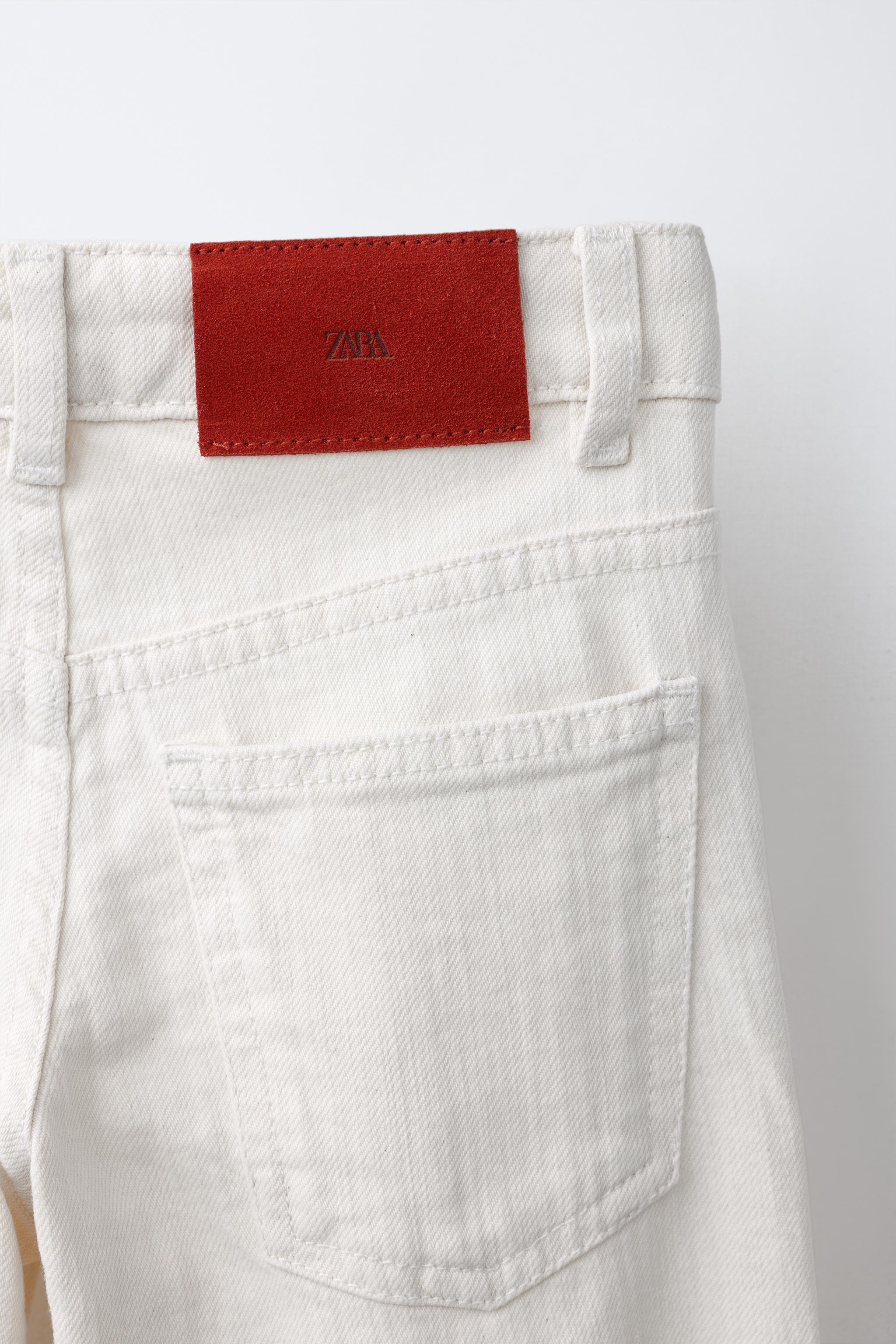 STRAIGHT JEANS