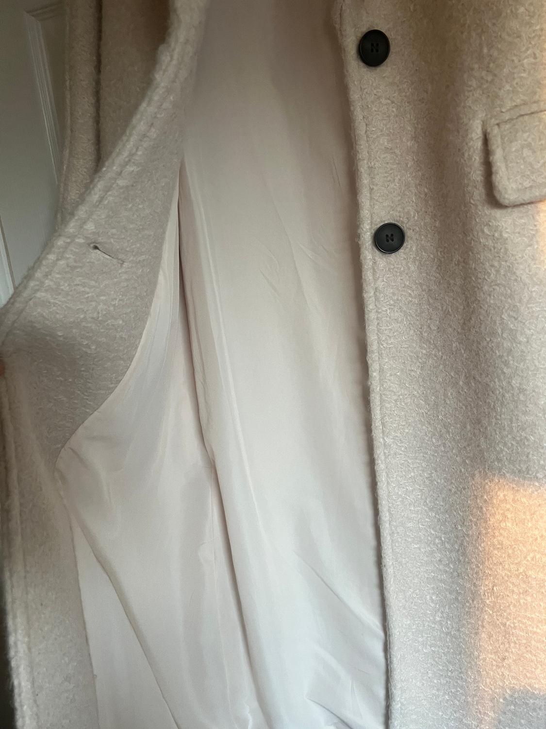 BOUCLÉ COAT - Image 6