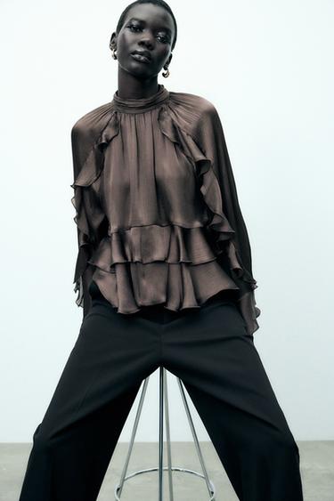 BLUSA VOLANTES - Marrón de Zara - Imagen 0