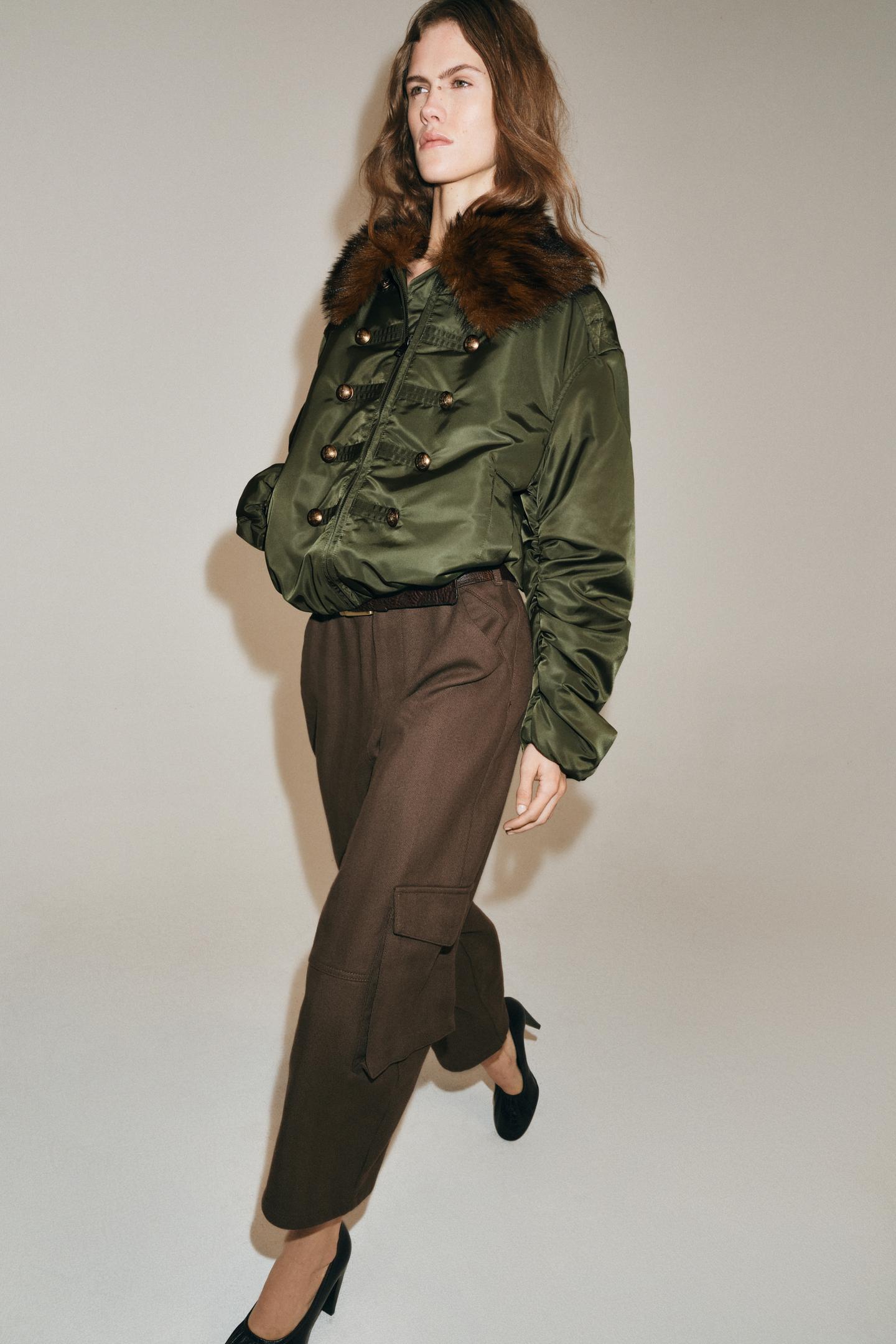Женская куртка Zara Nylon Bomber with Faux Fur Collar ZW Collection, цвет: Зелёный — фото 6