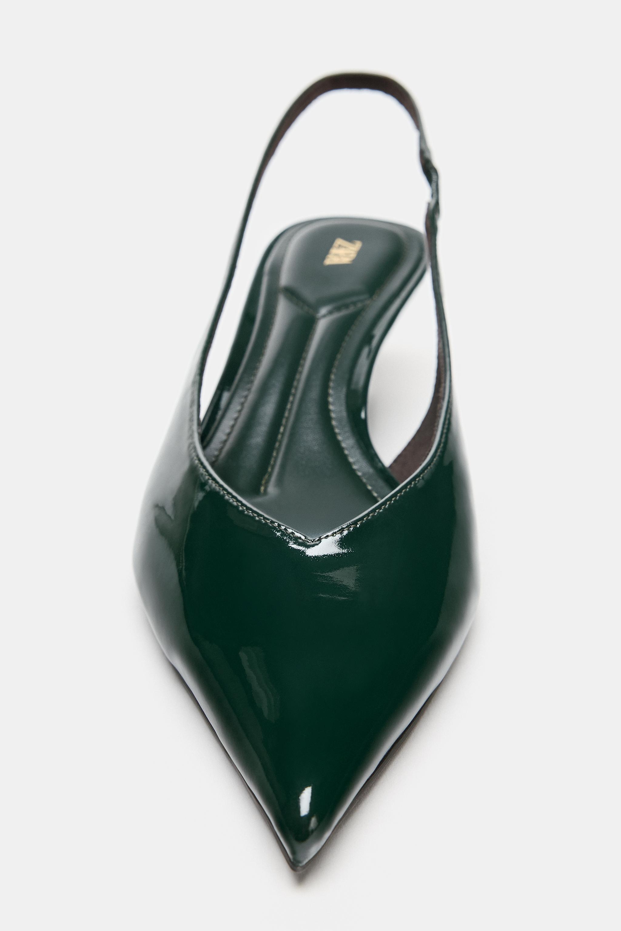 PATENT-EFFECT WEDGE SHOES