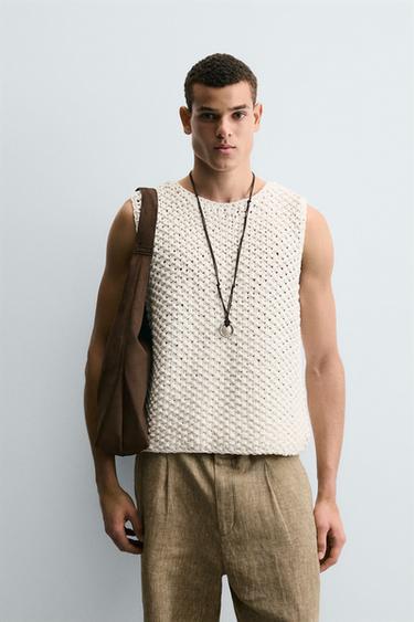 TEXTURED COTTON VEST - White by Zara