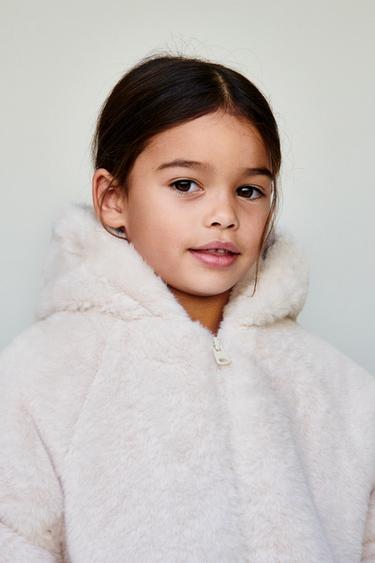 VESTE À CAPUCHE EFFET FOURRURE - Écru de Zara