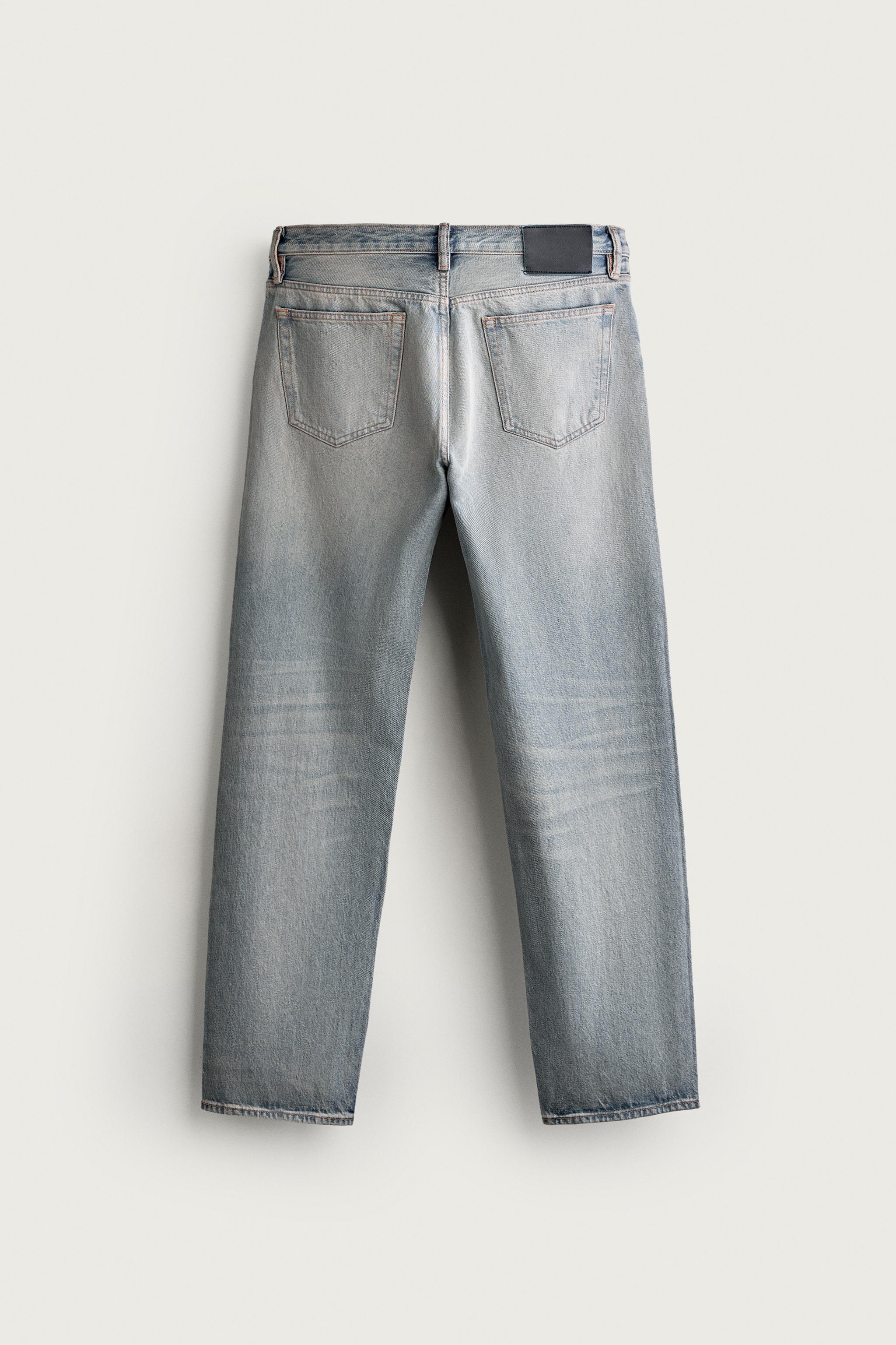 STRAIGHT FIT JEANS