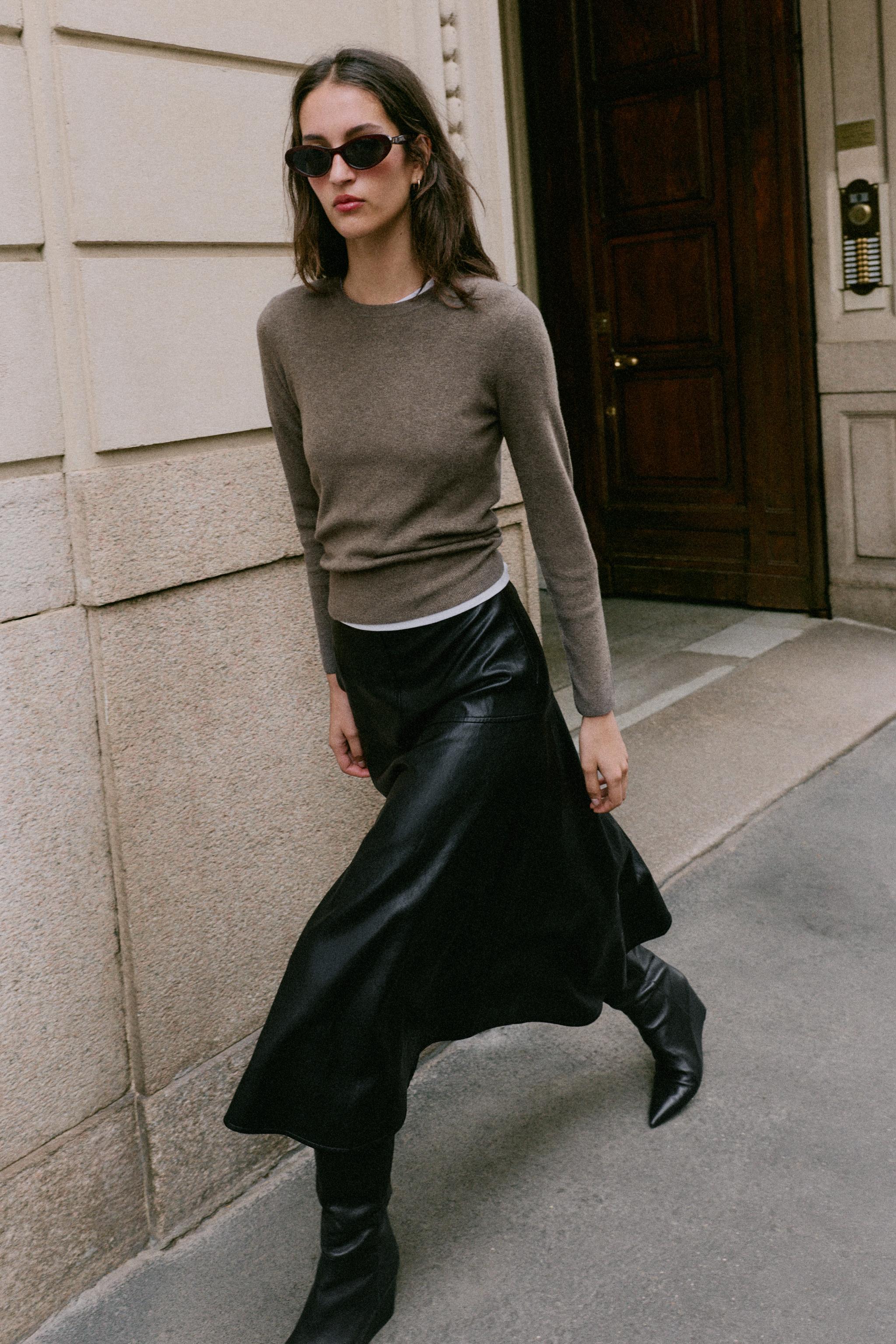SOFT TOUCH KNIT JUMPER