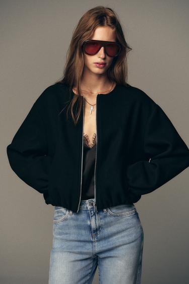 BOMBER S JEMNÝM POVRCHEM - Černá od Zara