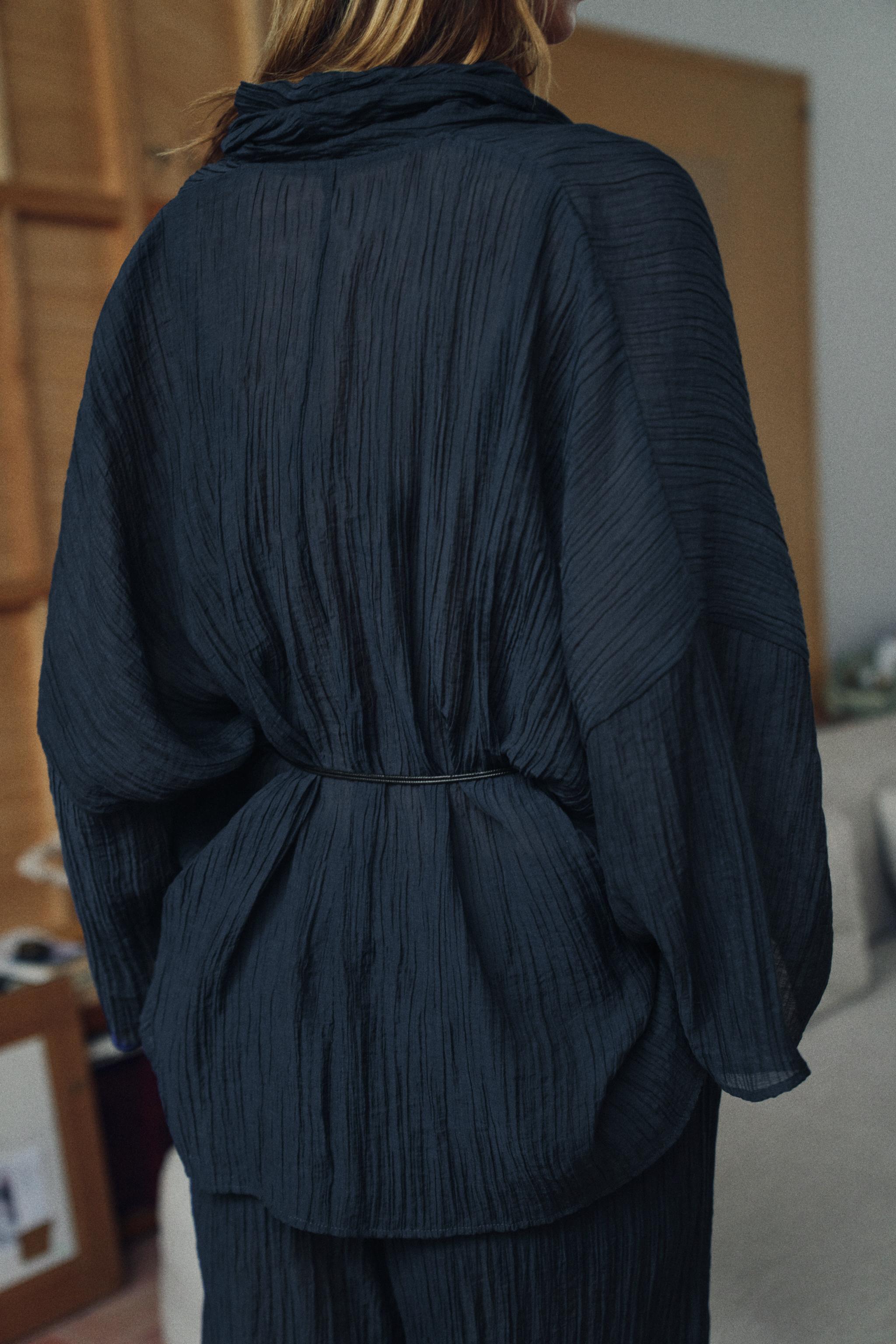 Женские куртки Zara WRINKLED EFFECT SEMI-SHEER JACKET — фото 4