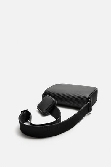 SAC BANDOULIÈRE TEXTURÉ EFFET GOMME - Noir de Zara - Image 3