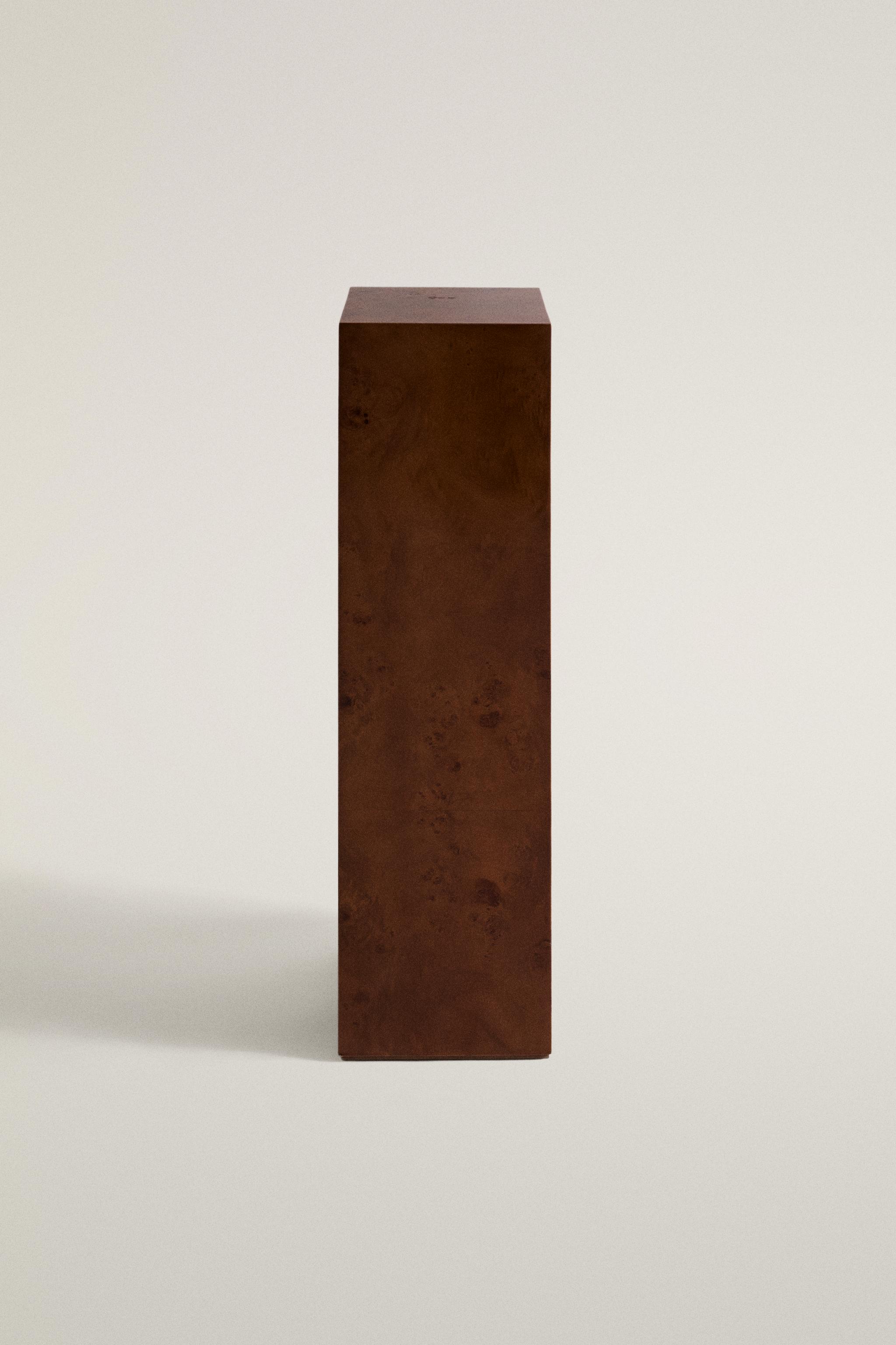 BURL WOOD PEDESTAL