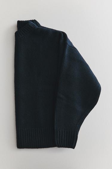 WOOL SWEATER WITH ROUND INFINITY SCARF — Blue 1