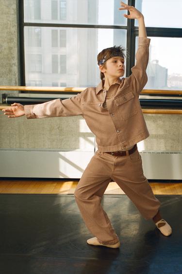 سترة قميصية من الكانفاس بجيب - يقطيني by Zara