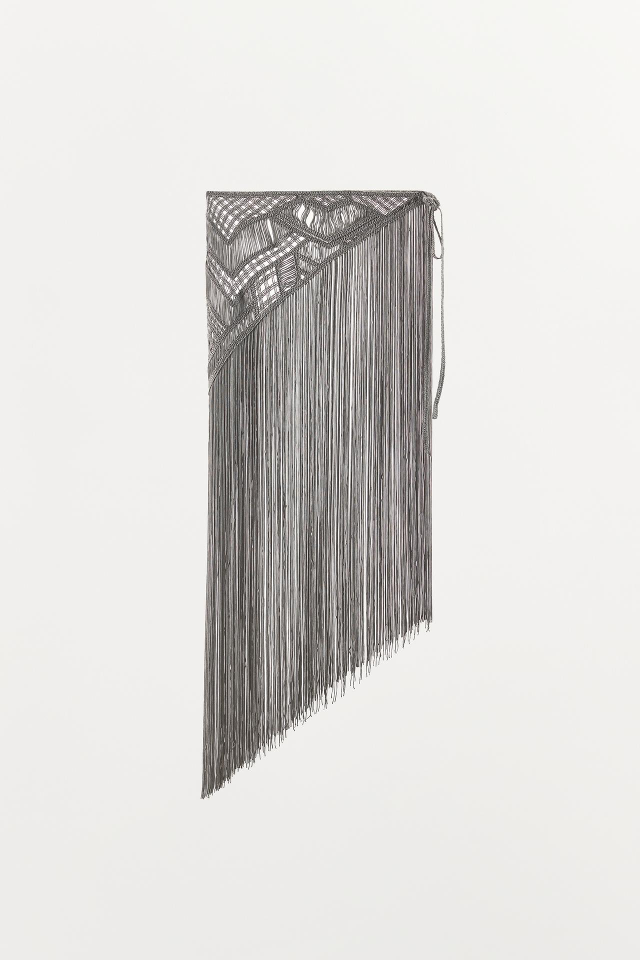FRINGED MULTIPOSITION CROCHET SCARF — Gray