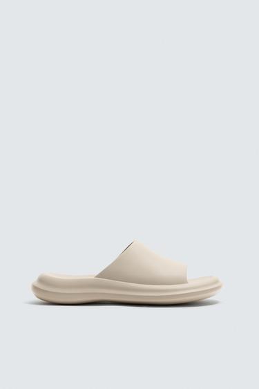 CHUNKY POOL SLIDERS - Ecru White by Zara