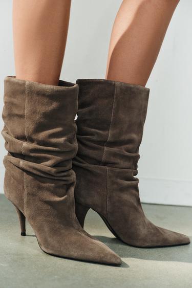 SUEDE GATHERED HIGH-HEEL BOOTS — Taupe Gray 2
