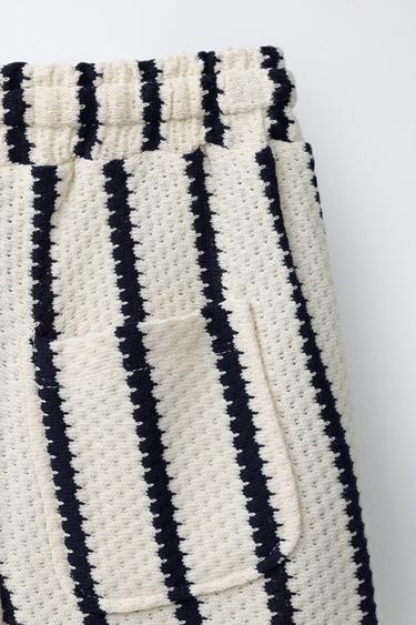 SHORT EN MAILLE TEXTURÉE À RAYURES - Écru de Zara - Image 3