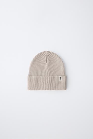 RIBBED KNIT BEANIE WITH LABEL - Ice by Zara