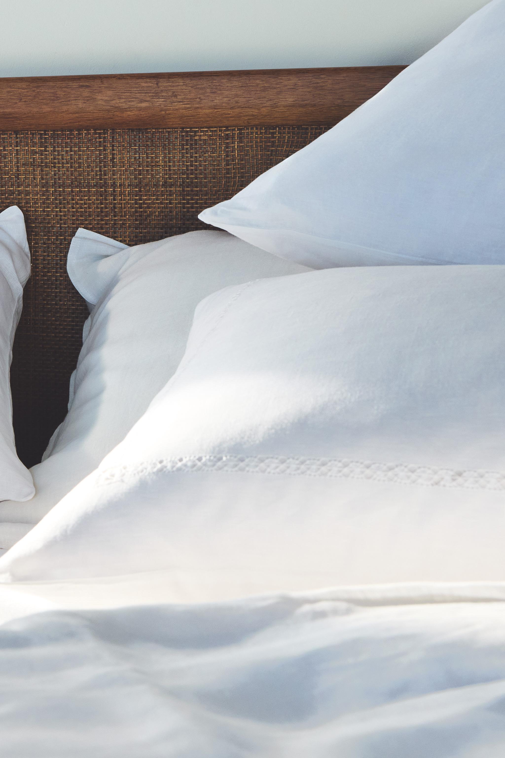 LINEN HEMSTITCHED PILLOWCASE