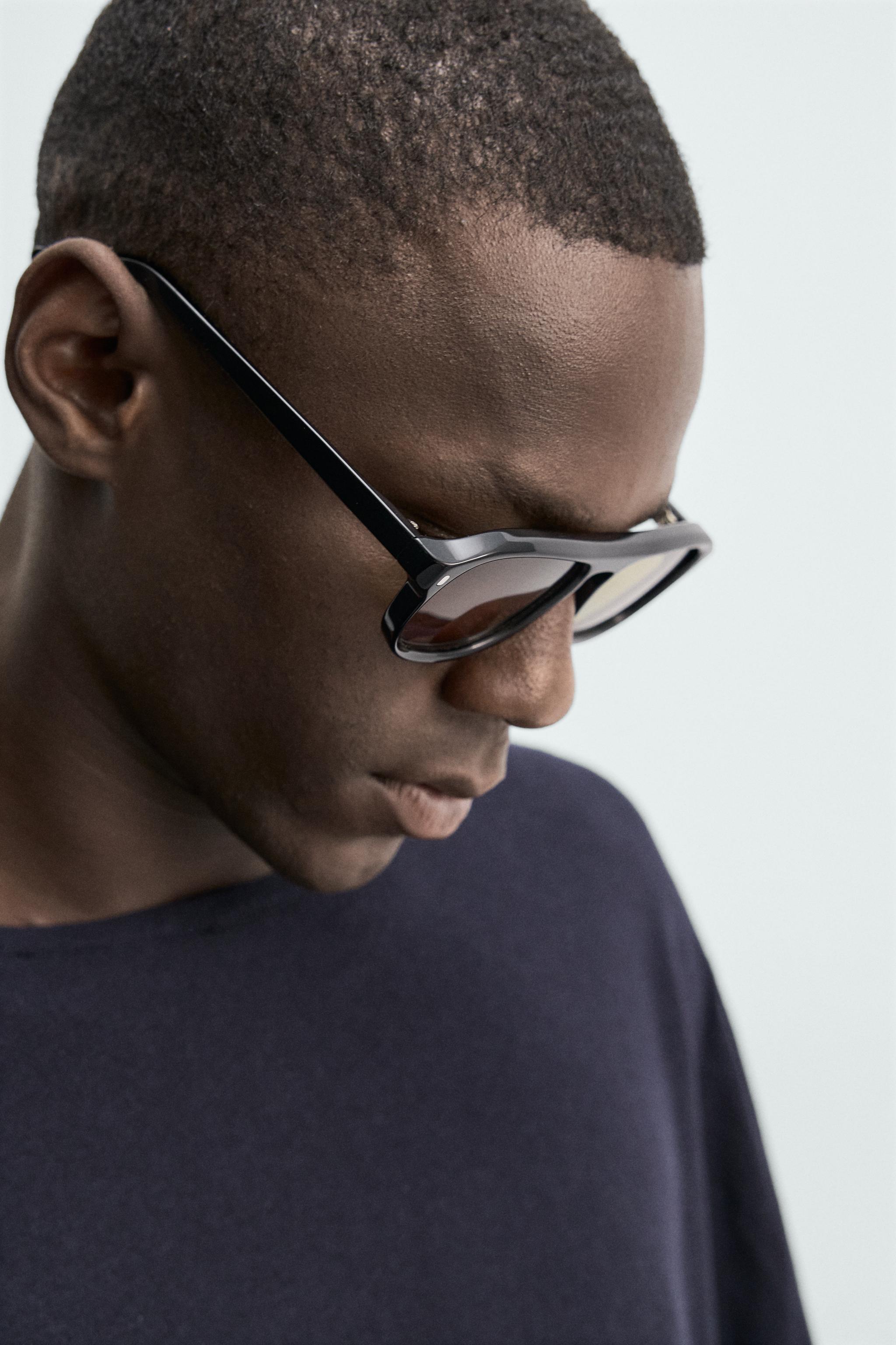 OVAL SUNGLASSES