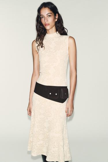 VESTIDO JACQUARD HILO METALIZADO - Crudo / Beige de Zara