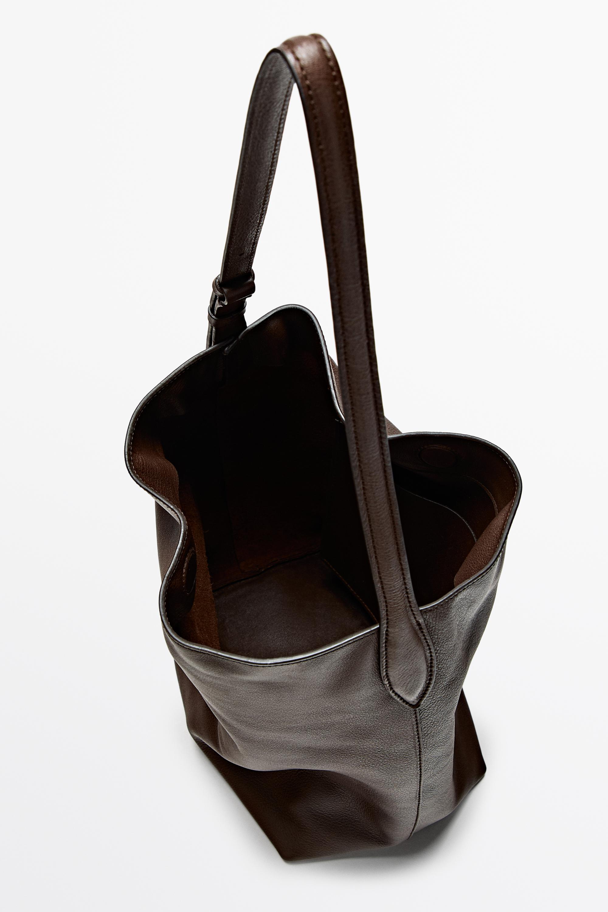 Sac seau en cuir nappa