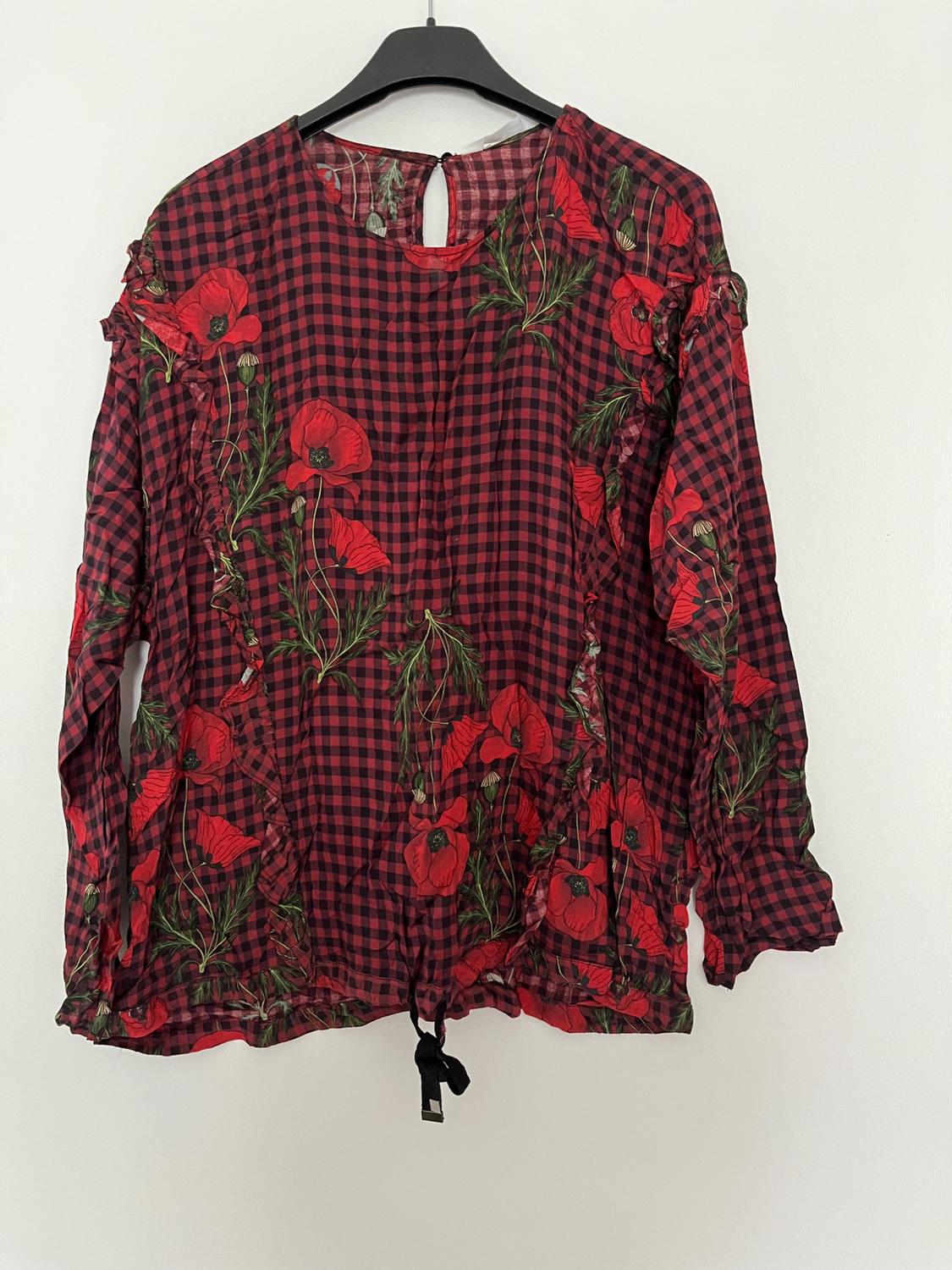 CHECK SHIRT WITH HEM DETAIL