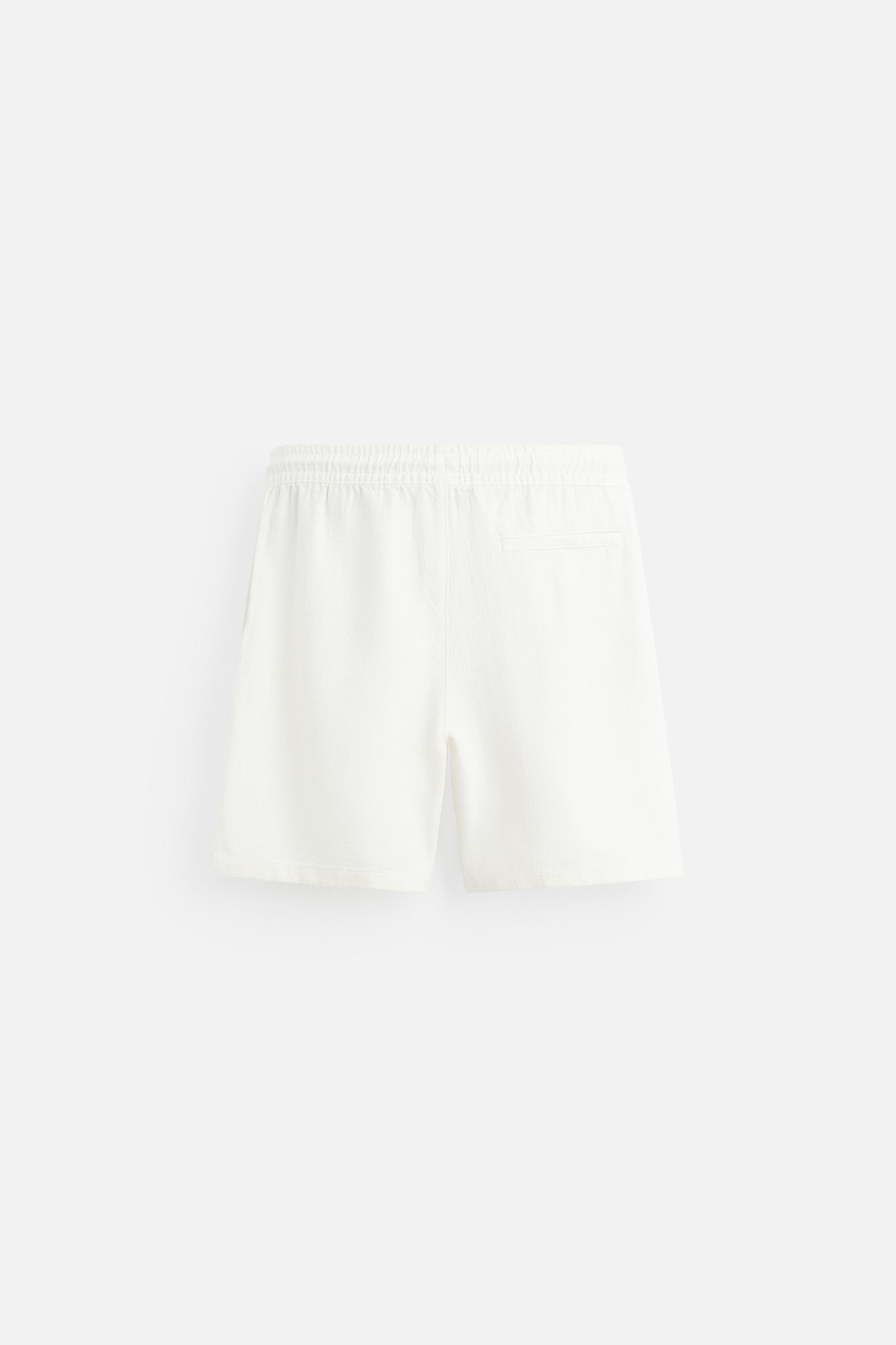 TEXTURED REGULAR FIT SHORTS