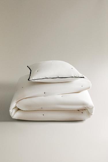 DOTTED SATEEN LINEN QUILTED BEDSPREAD - Ecru / Black by Zara