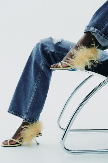 Zara FEATHER METALLIC HEELED SANDALS - Yellow