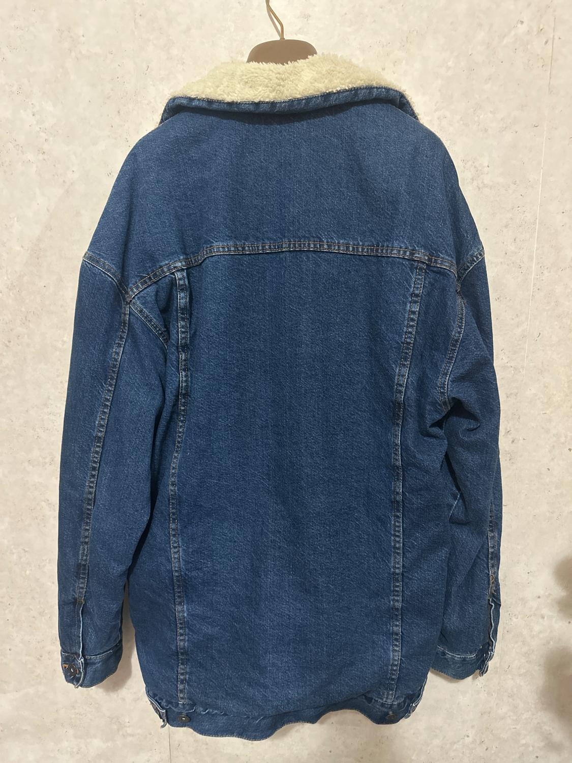DENIM JACKET WITH FAUX SHEARLING - Image 4