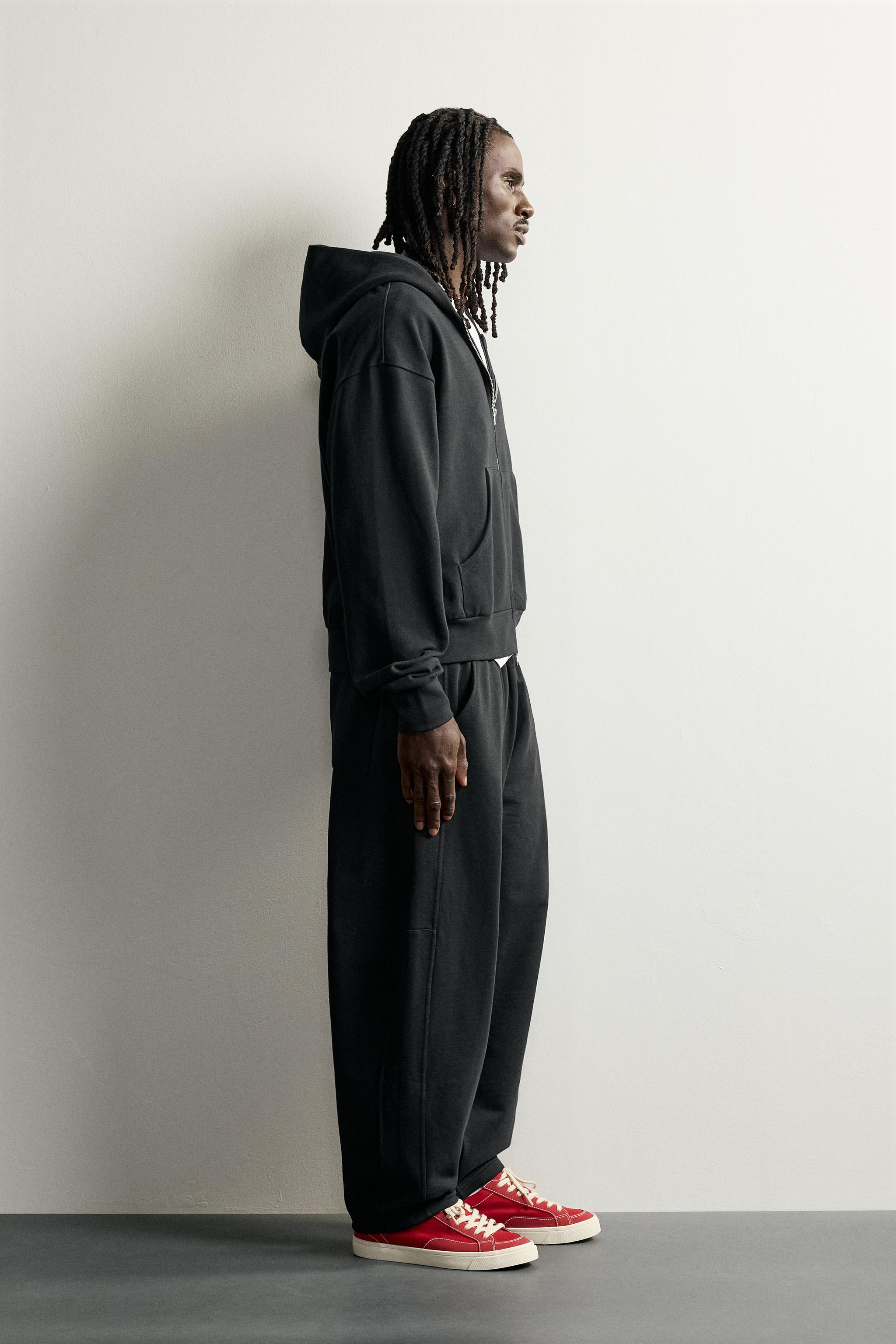 BASIC BOXY FIT ZIP-UP HOODIE