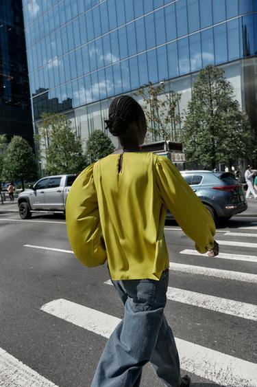 SATIN TOP WITH CUT-OUT SLEEVES - Lime by Zara - Image 3