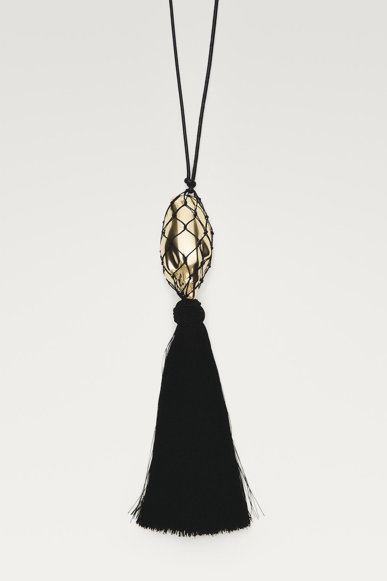 Long leather cord necklace with shell and tassel — Golden