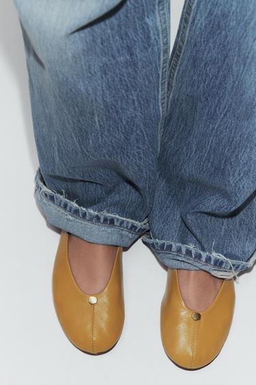 LEATHER BALLET FLATS WITH METAL DETAIL - Caramel Brown by Zara - Image 1