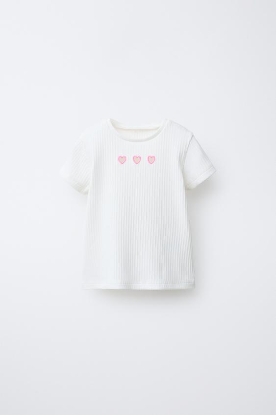 CAMISETA RIB CORAZONES CUT OUT - Blanco roto de Zara - Imagen 0