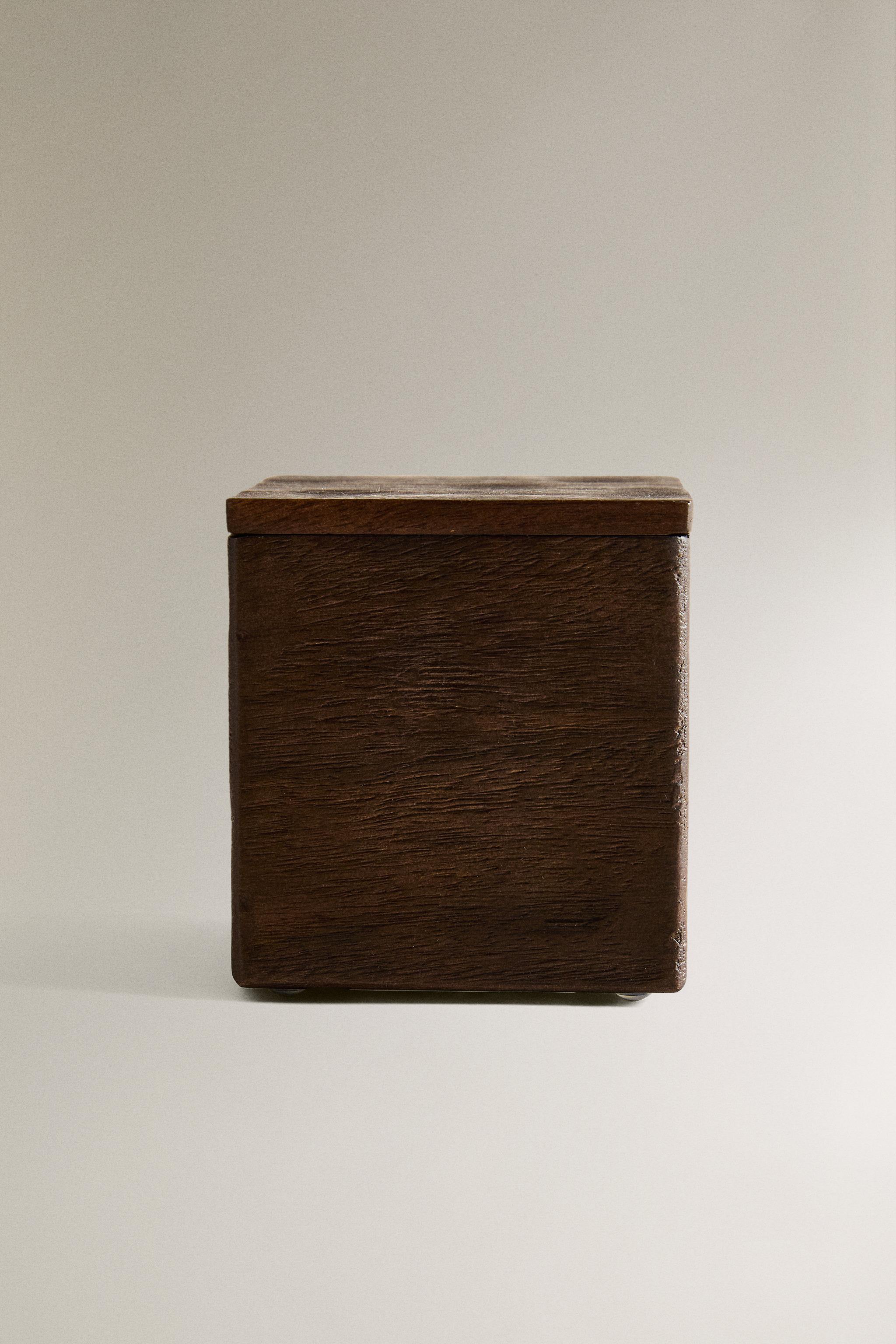 PETITE BOÎTE EN BOIS AVEC COUVERCLE