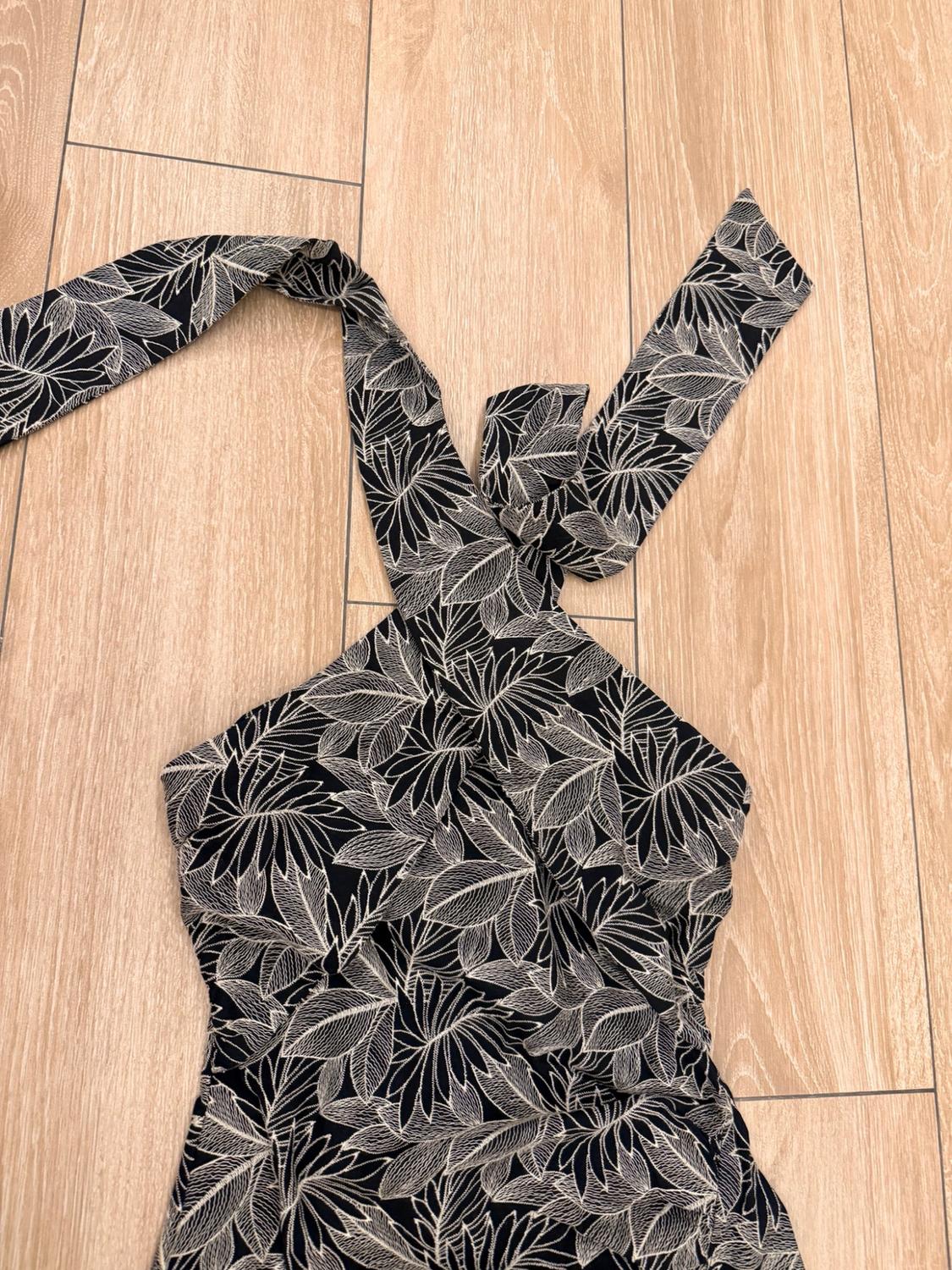 MIDI DRESS WITH EMBROIDERED LEAVES - Image 3