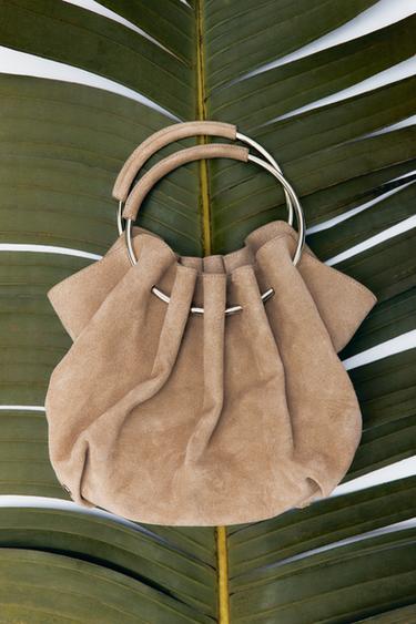 RIGID HANDLE SPLIT SUEDE BUCKET BAG - SAND/BROWN by Zara