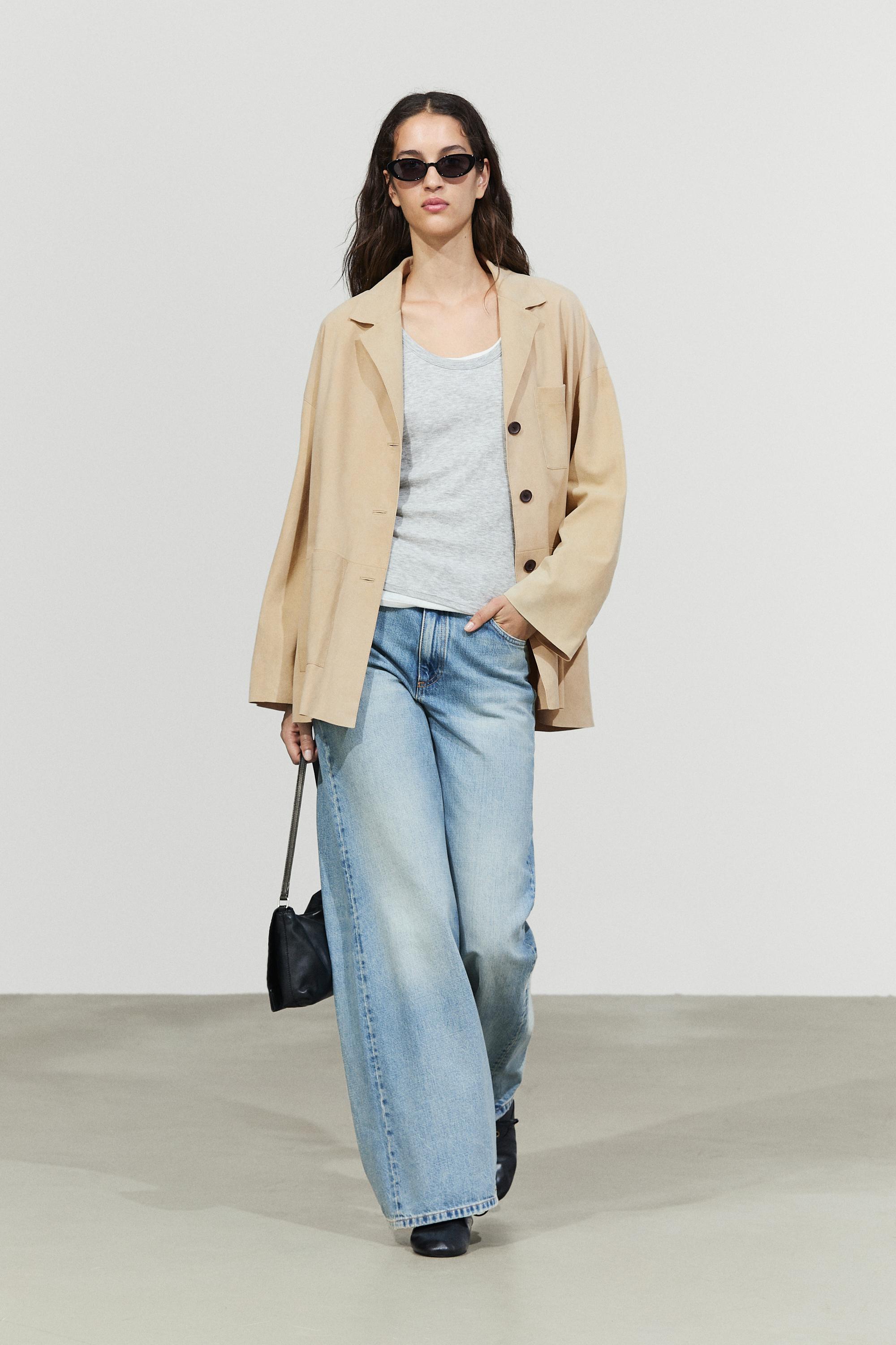 Suede leather blazer with pockets — Beige