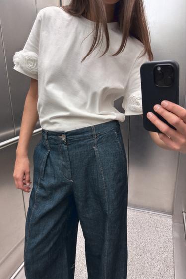 T-SHIRT BLUMEN WEITER SCHNITT - Weiß von Zara