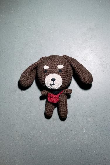 SLEUTELHANGER BEDEL HONDJE - Bruin van Zara