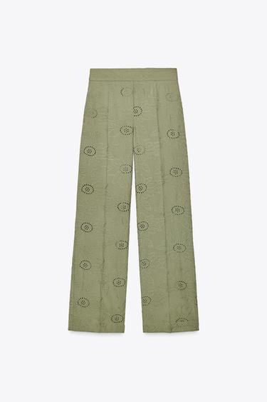 PANTALÓN RECTO BORDADOS PERFORADOS - Khaki de Zara