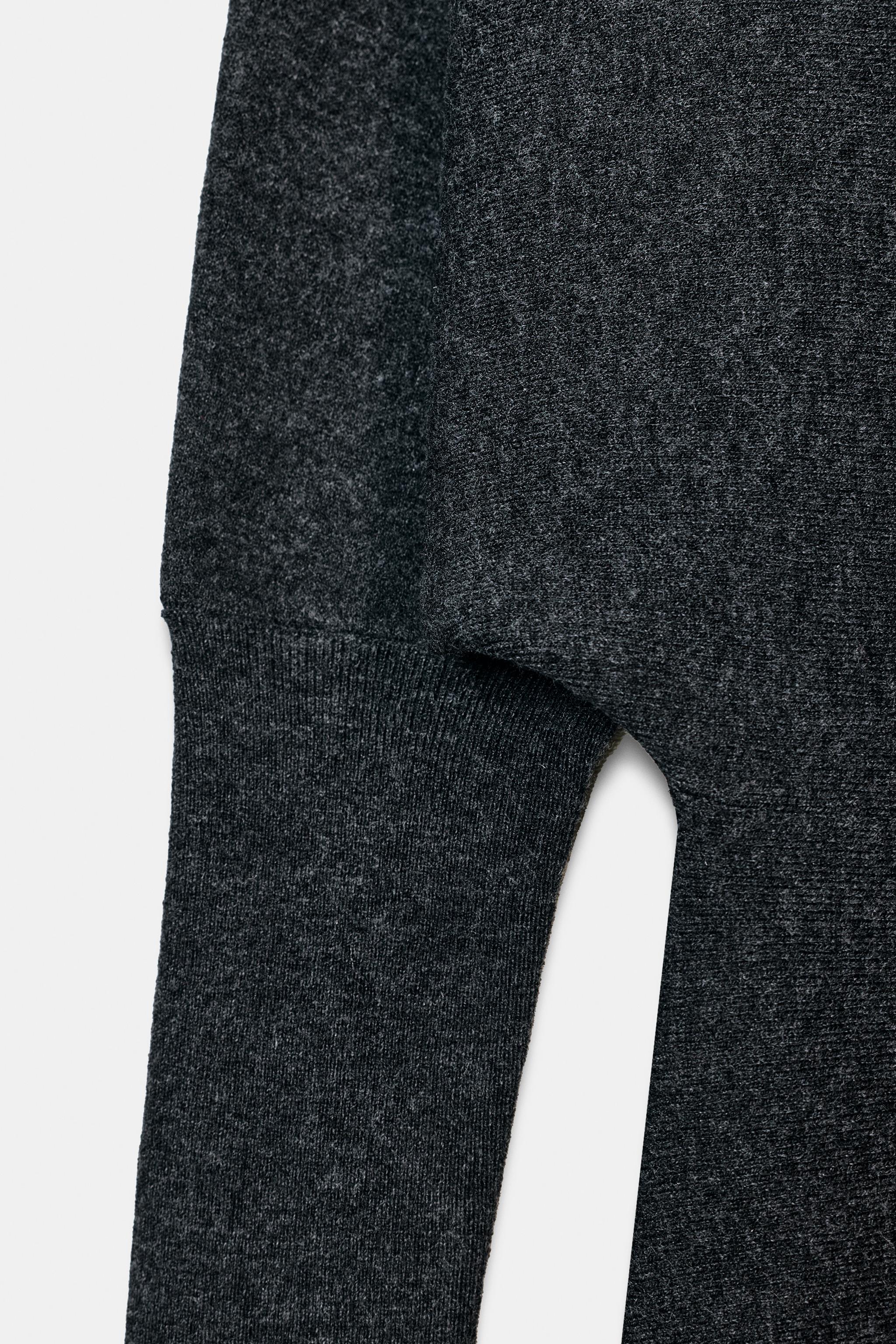 V-NECK KNIT MIDI DRESS