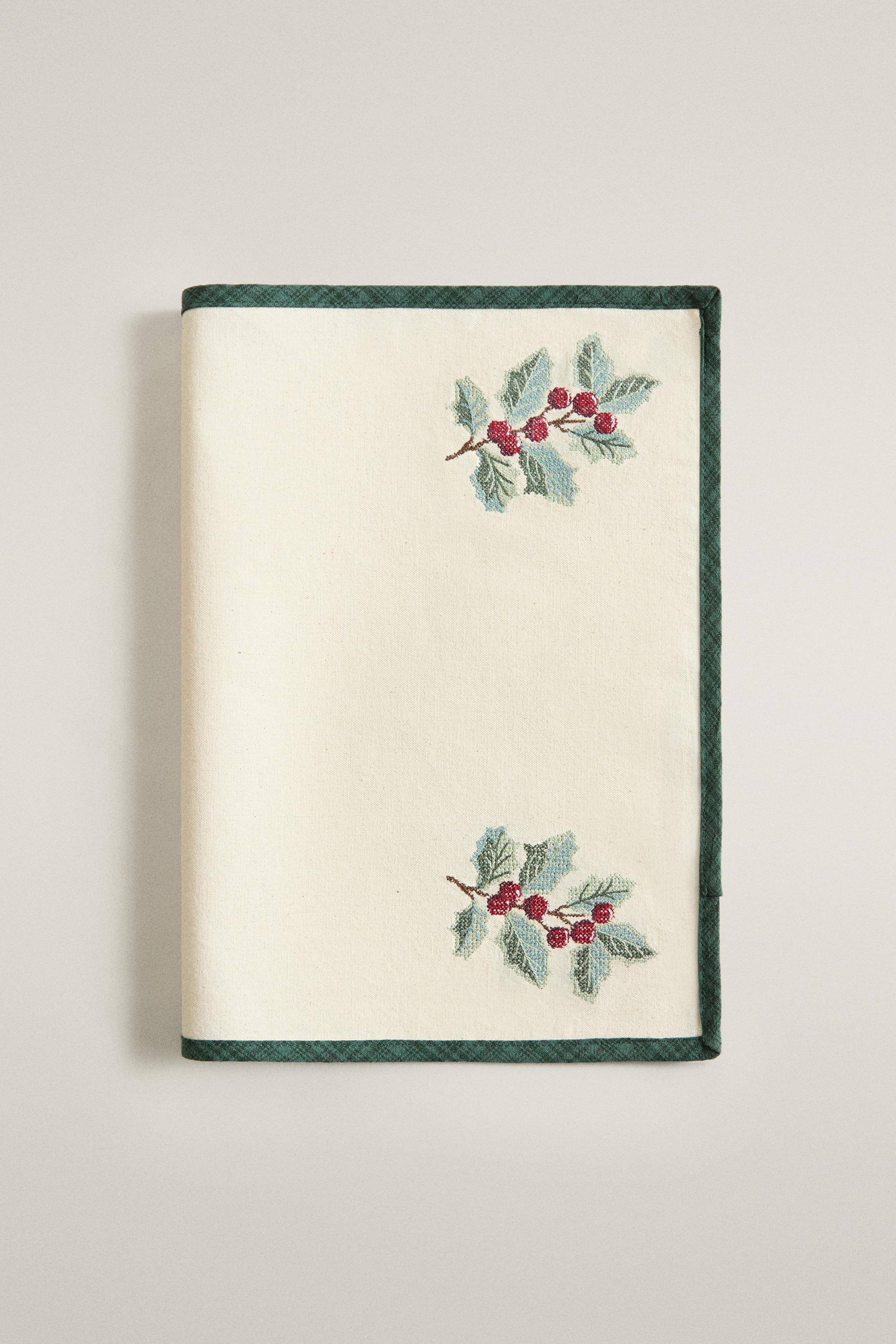EMBROIDERED CHRISTMAS PLACEMAT
