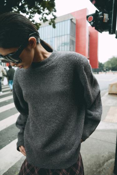 KNIT JUMPER WITH SHOULDER PADS - Grey marl by Zara