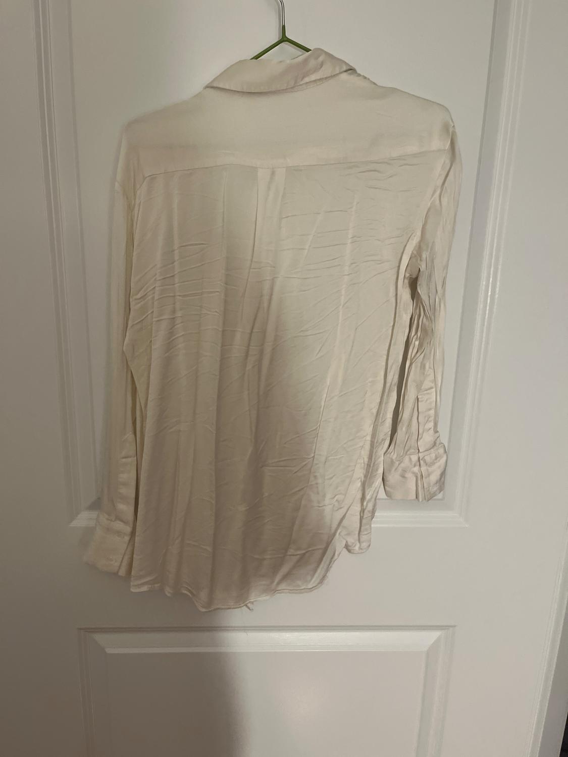 CAMISA SATINADA PESPUNTES - Image 2