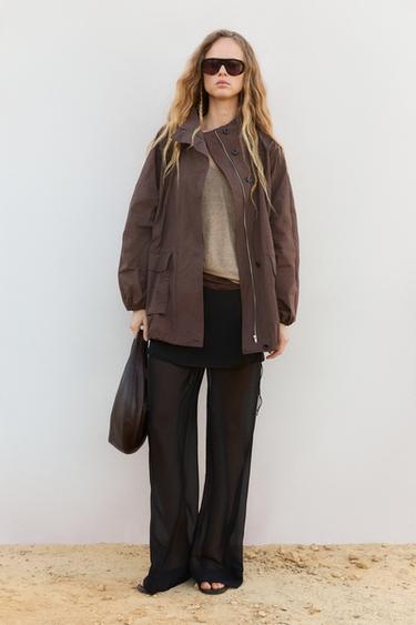 Parka volume avec détail col - Marron / Taupe de Zara