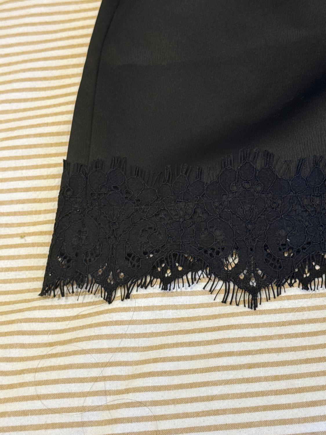 SKORT WITH LACE HEM - Image 5