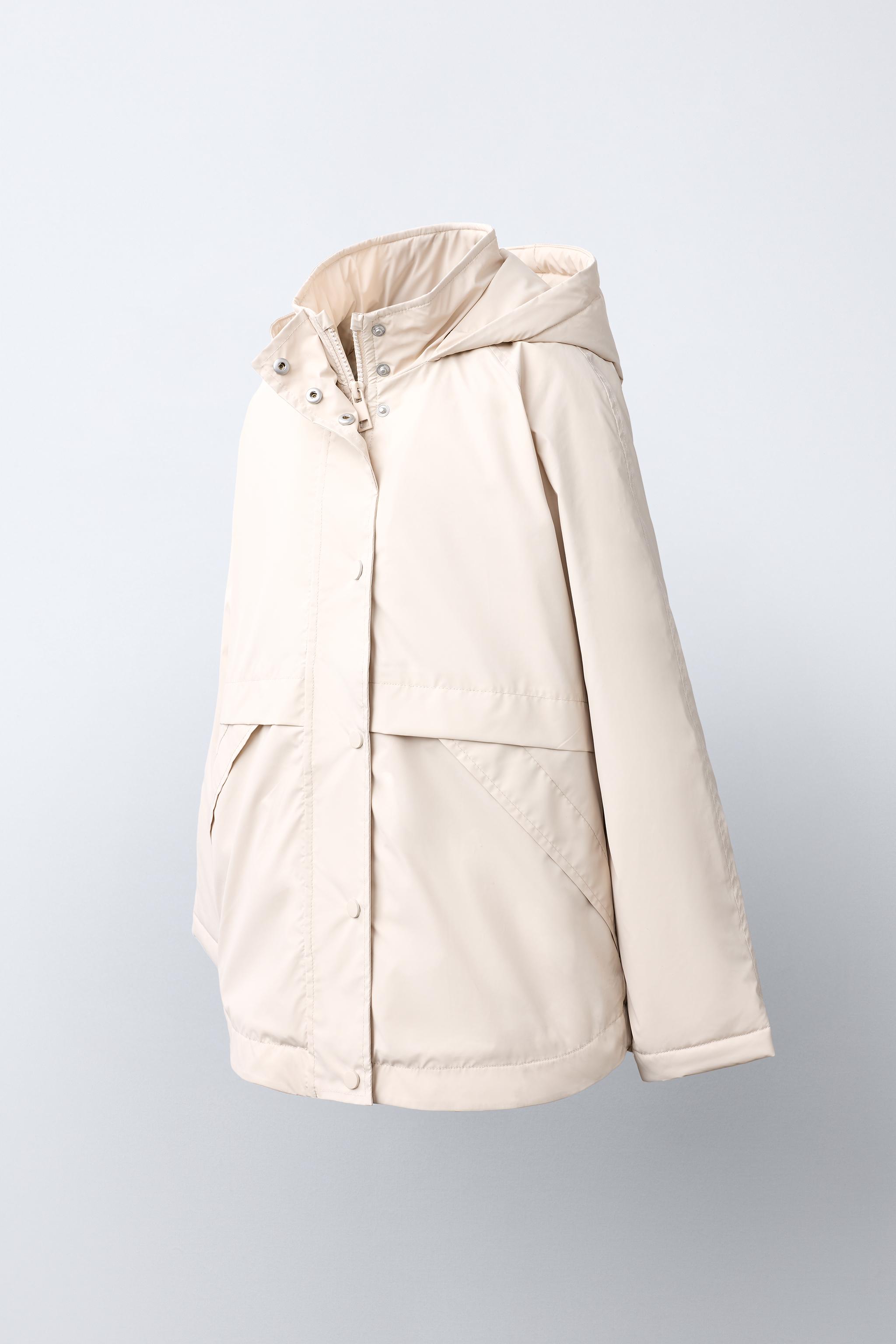 WATER-RESISTANT RUBBERIZED RAINCOAT